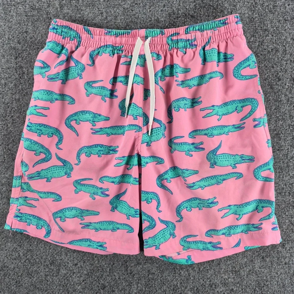 Chubbies Mens Swim Trunks Pink Teal Alligator Print Shorts Medium 5.5in Inseam